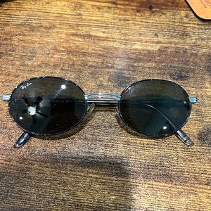 Pre-owned vintage Ray Ban sunglasses